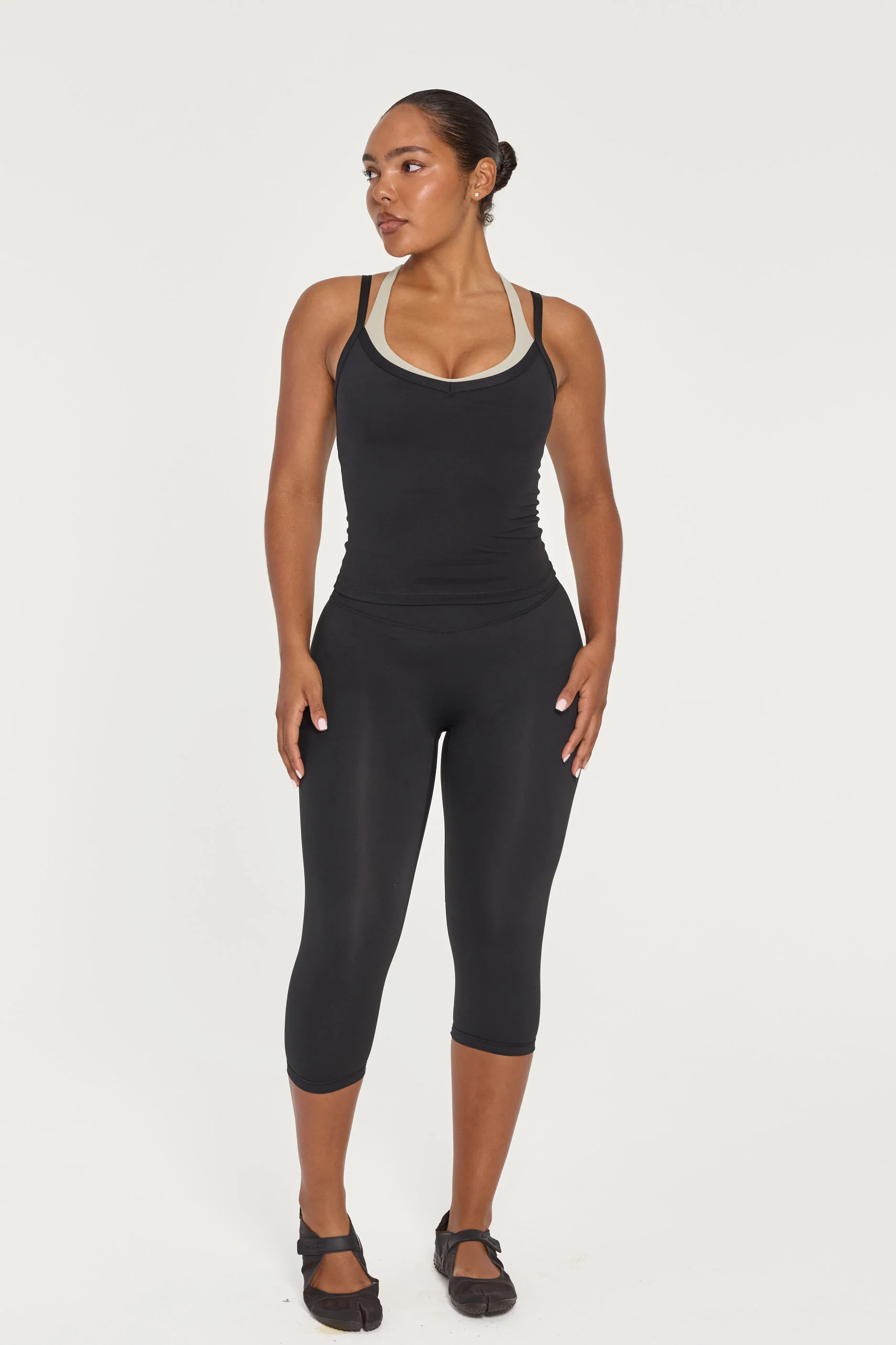 Capri Leggings - Black - Image 6