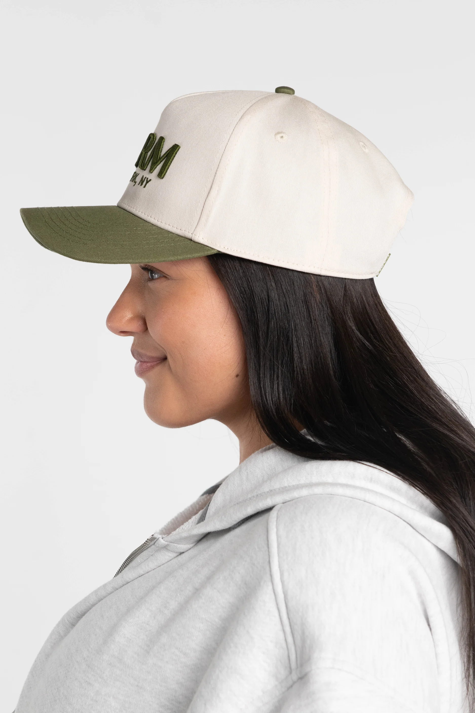 New York FORM Hat - Green/Cream - Image 3