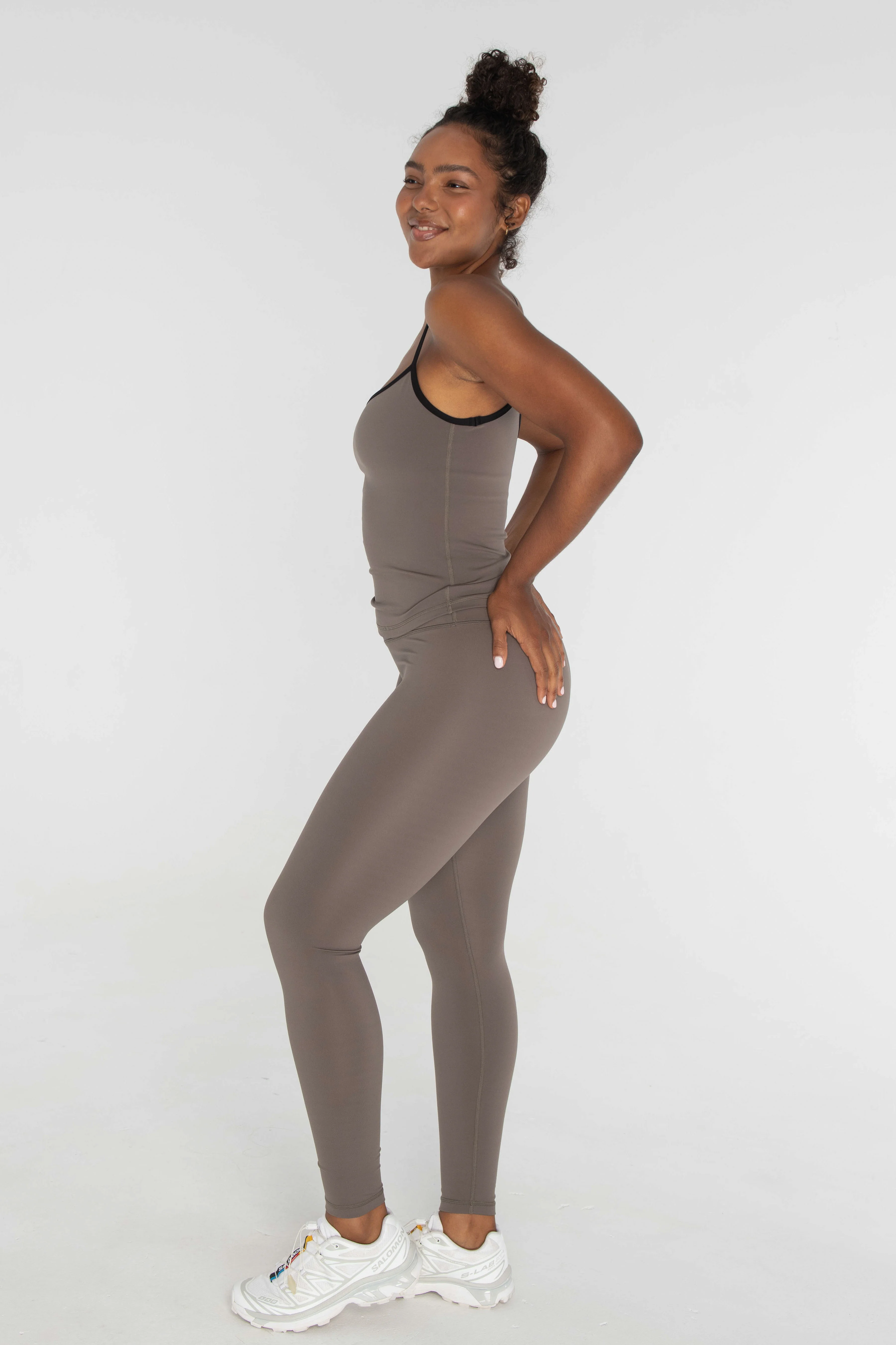 FORM Cami - Walnut/Black - Image 3