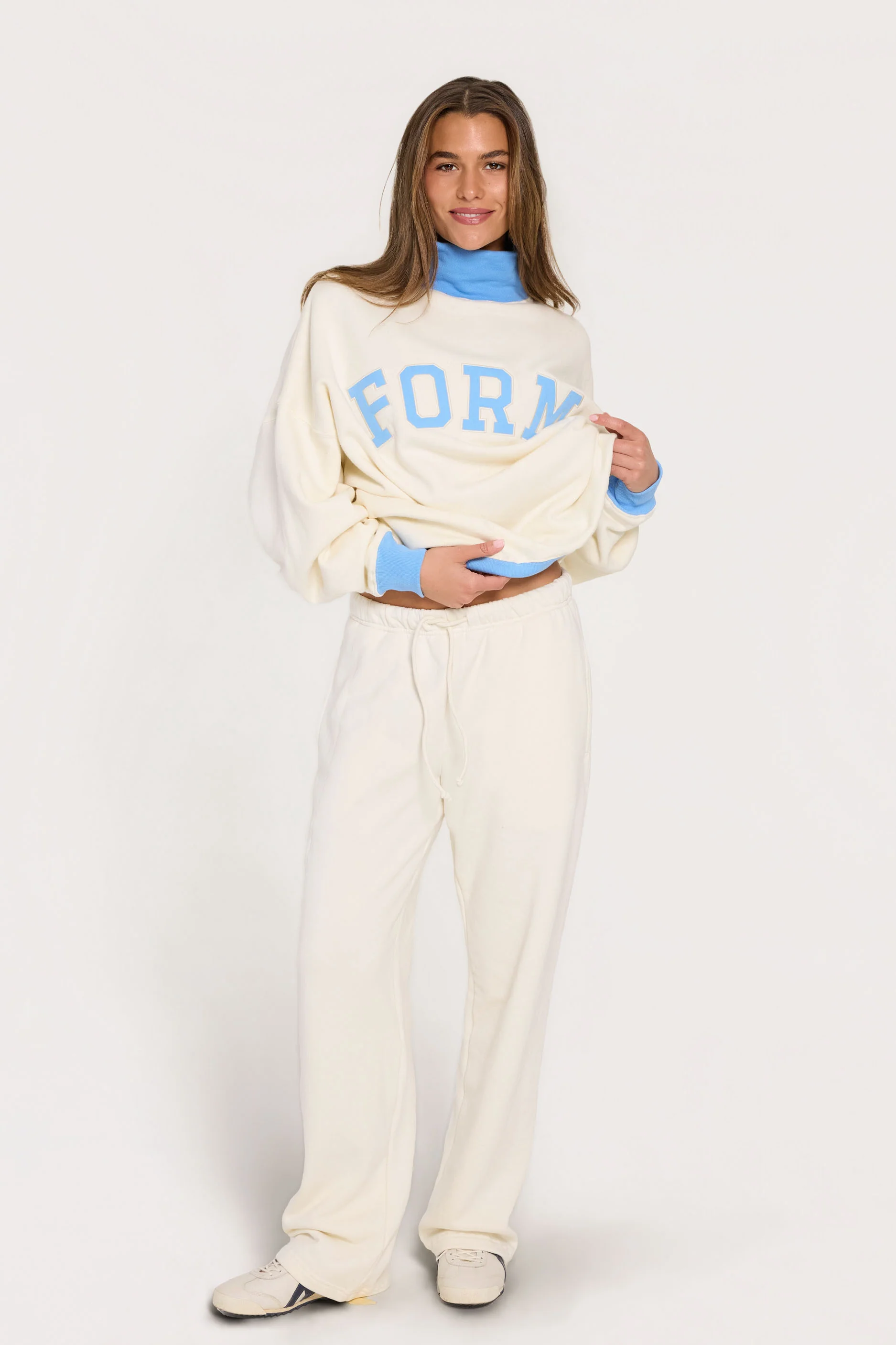 uniFORM Sweatshirt - Cream/Baby - Image 4