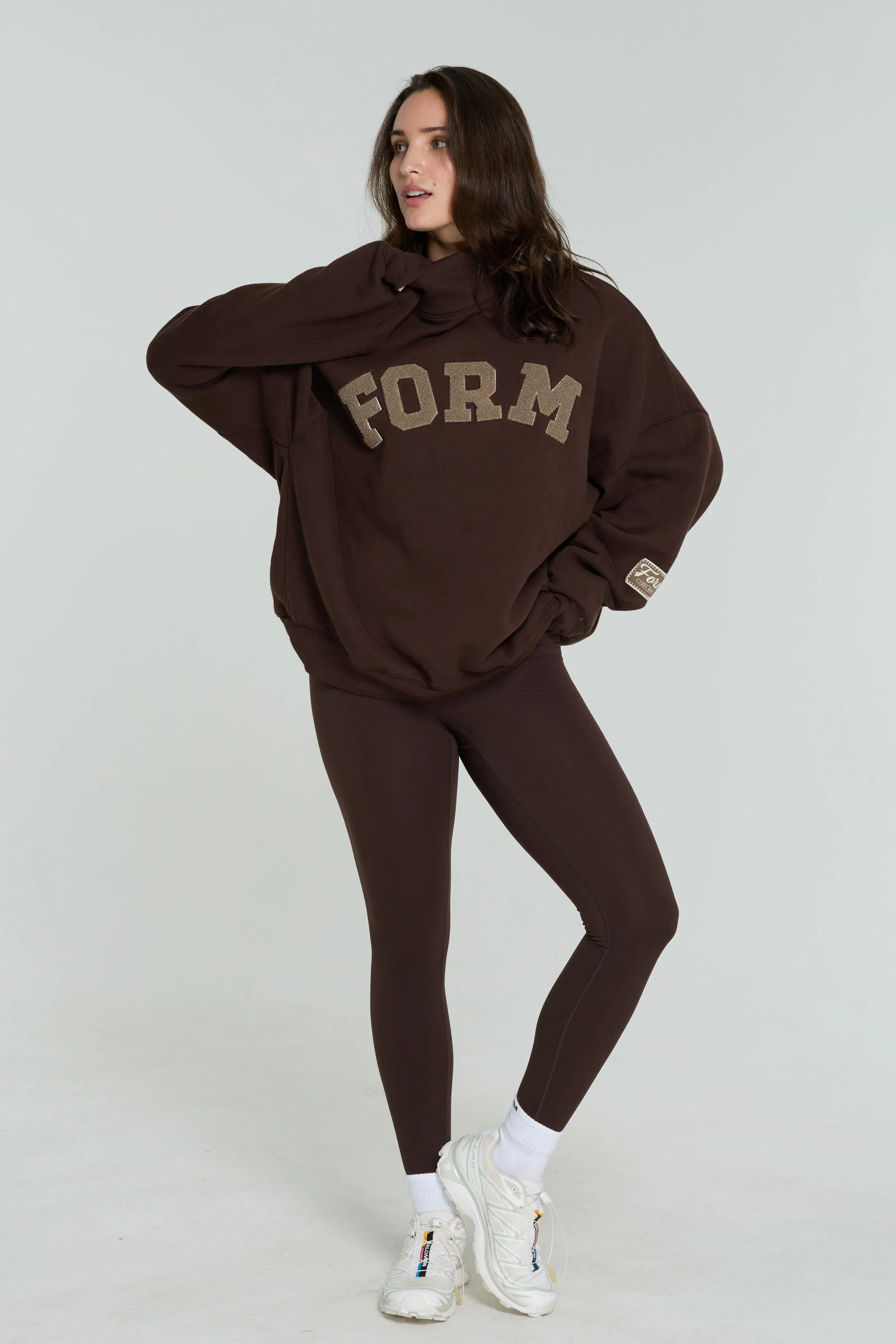uniFORM Sweatshirt - Espresso/Walnut - Image 5
