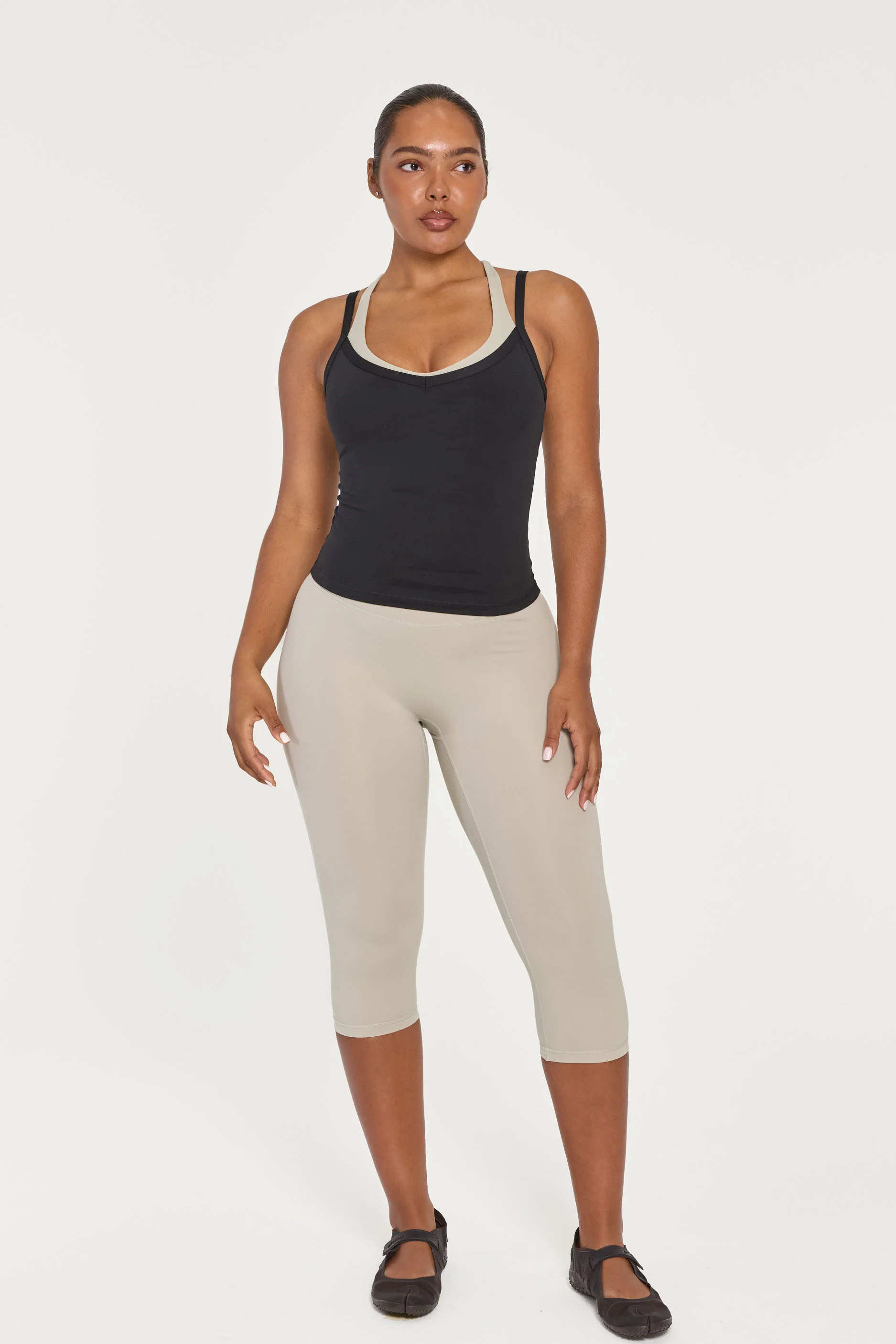 V Layered Tank - Black/Cottage - Image 6