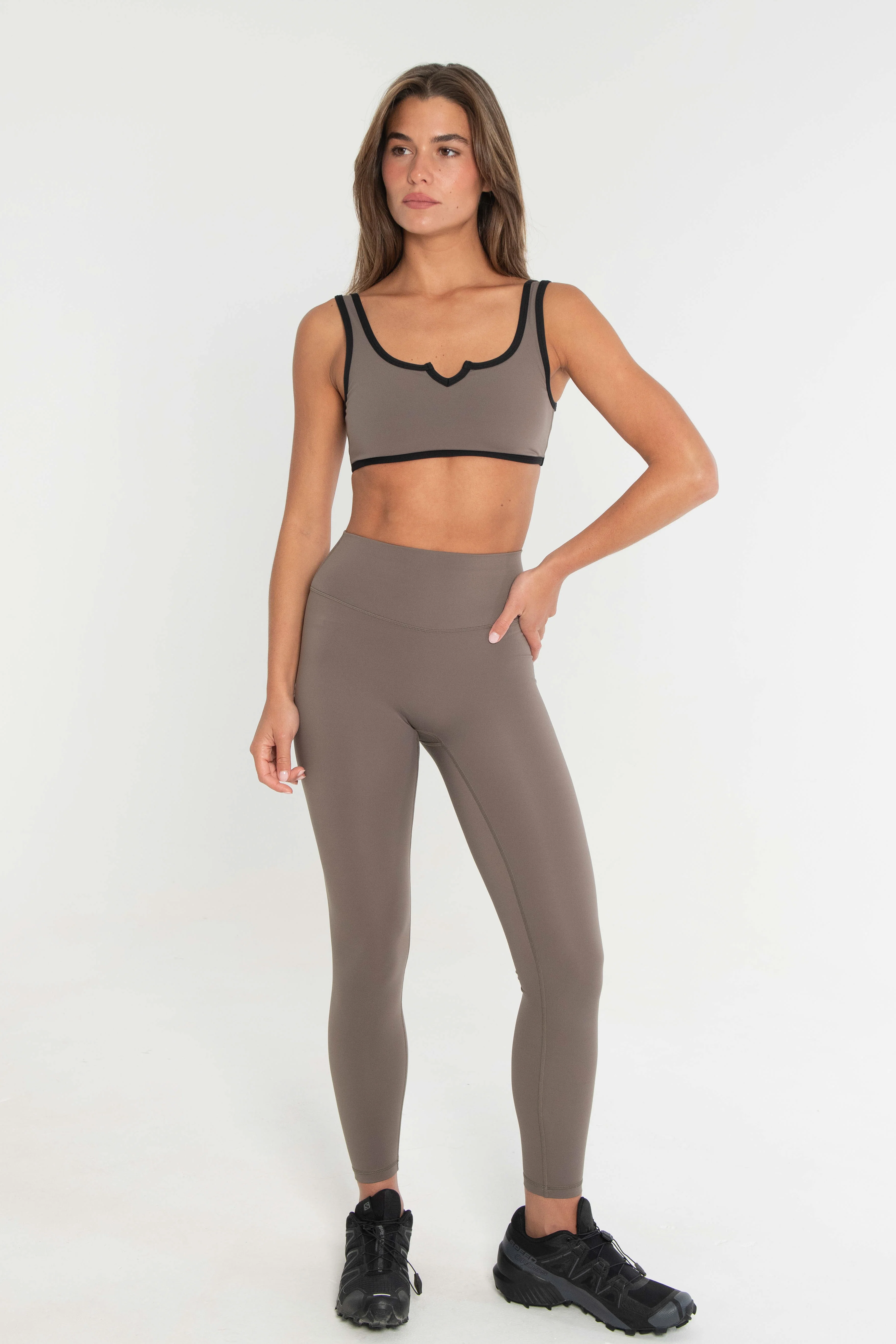 V Scoop Bra - Walnut/Black - Image 4